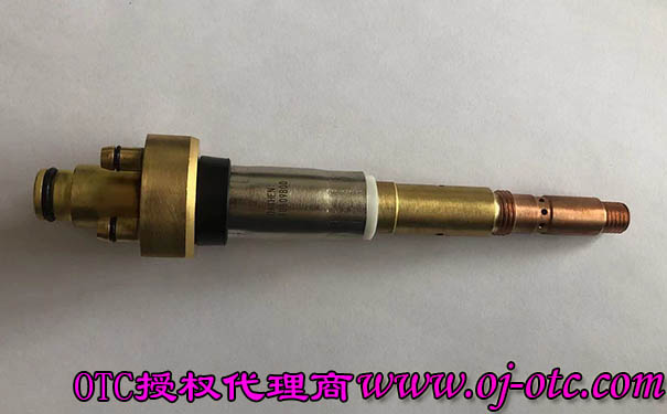 OTC Daihen L10609B00 槍體鋼印特寫